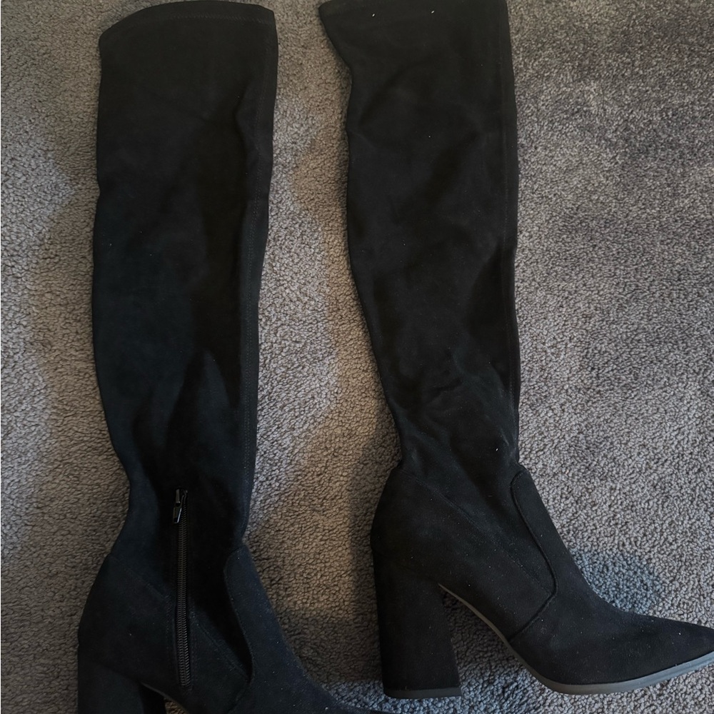 Elegant Black Over-the-Knee Boots